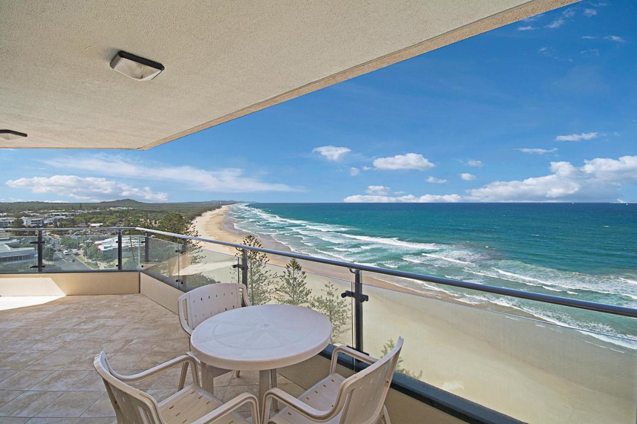 Clubb Coolum Beach Resort Sunshine Coast Bagian luar foto