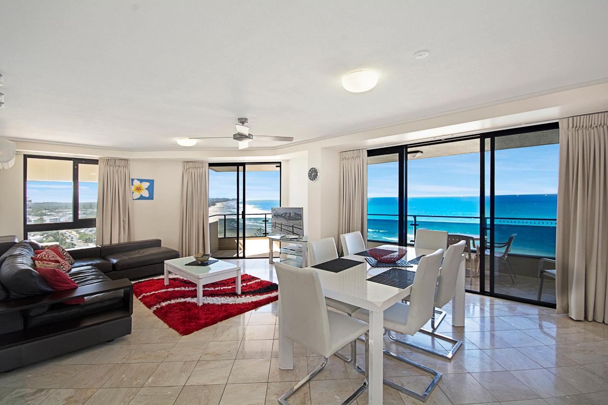 Clubb Coolum Beach Resort Sunshine Coast Bagian luar foto