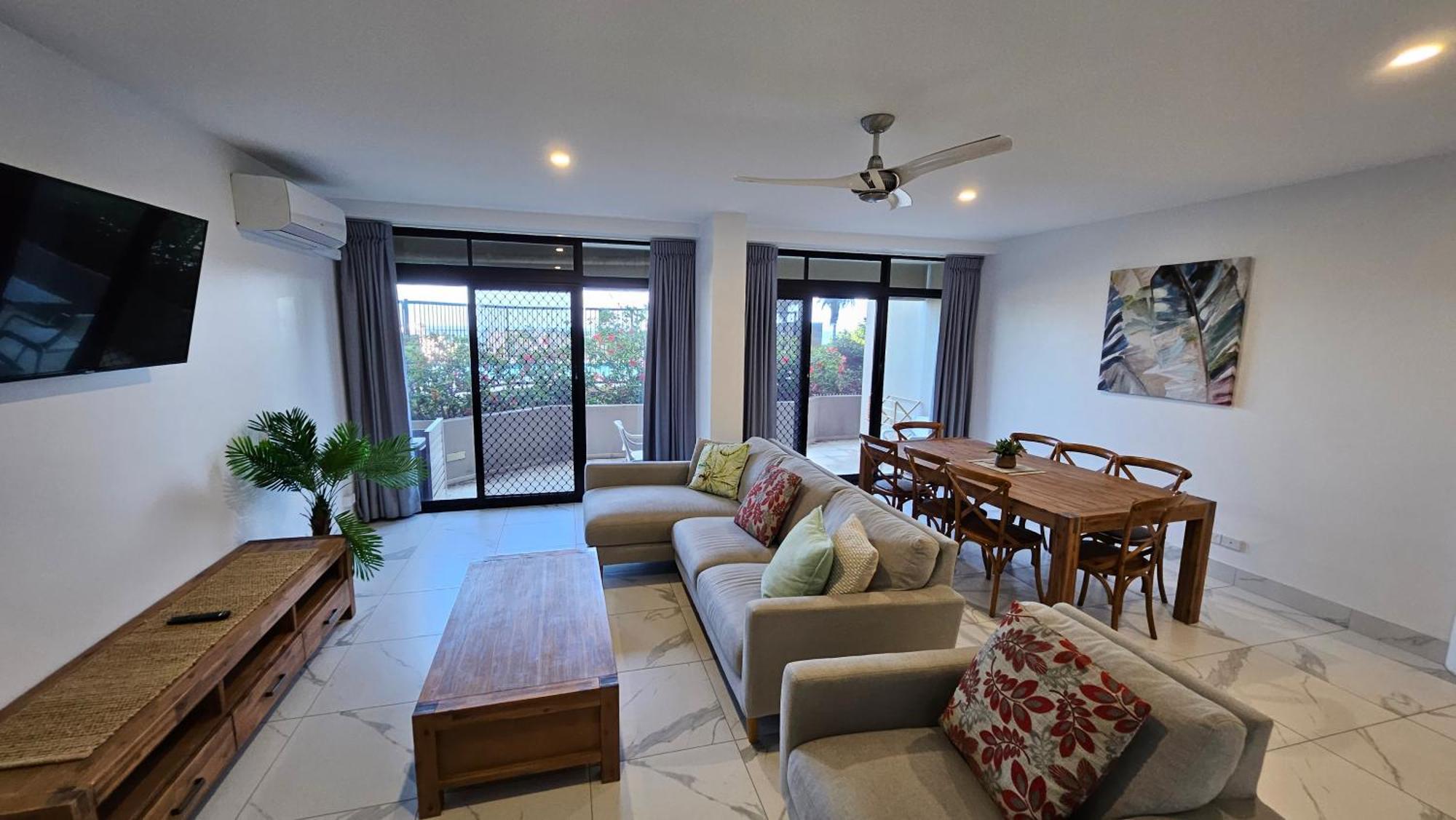 Clubb Coolum Beach Resort Sunshine Coast Bagian luar foto