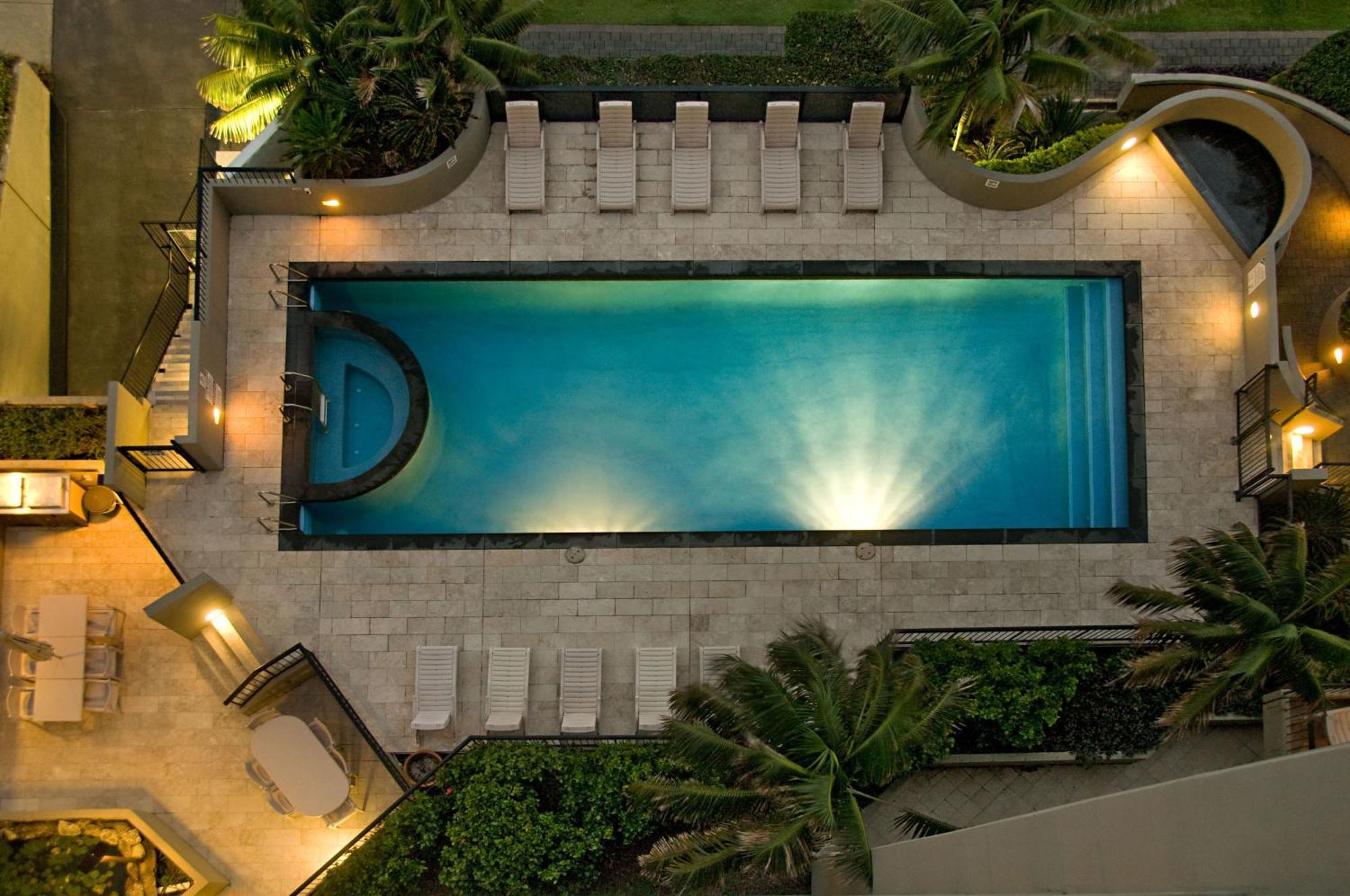 Clubb Coolum Beach Resort Sunshine Coast Bagian luar foto
